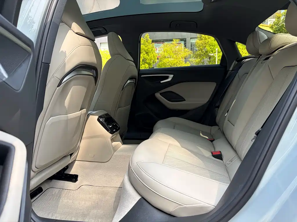 Audi A5L 2025