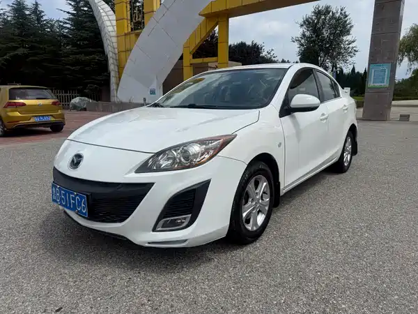 Mazda 3 Xingcheng 2012