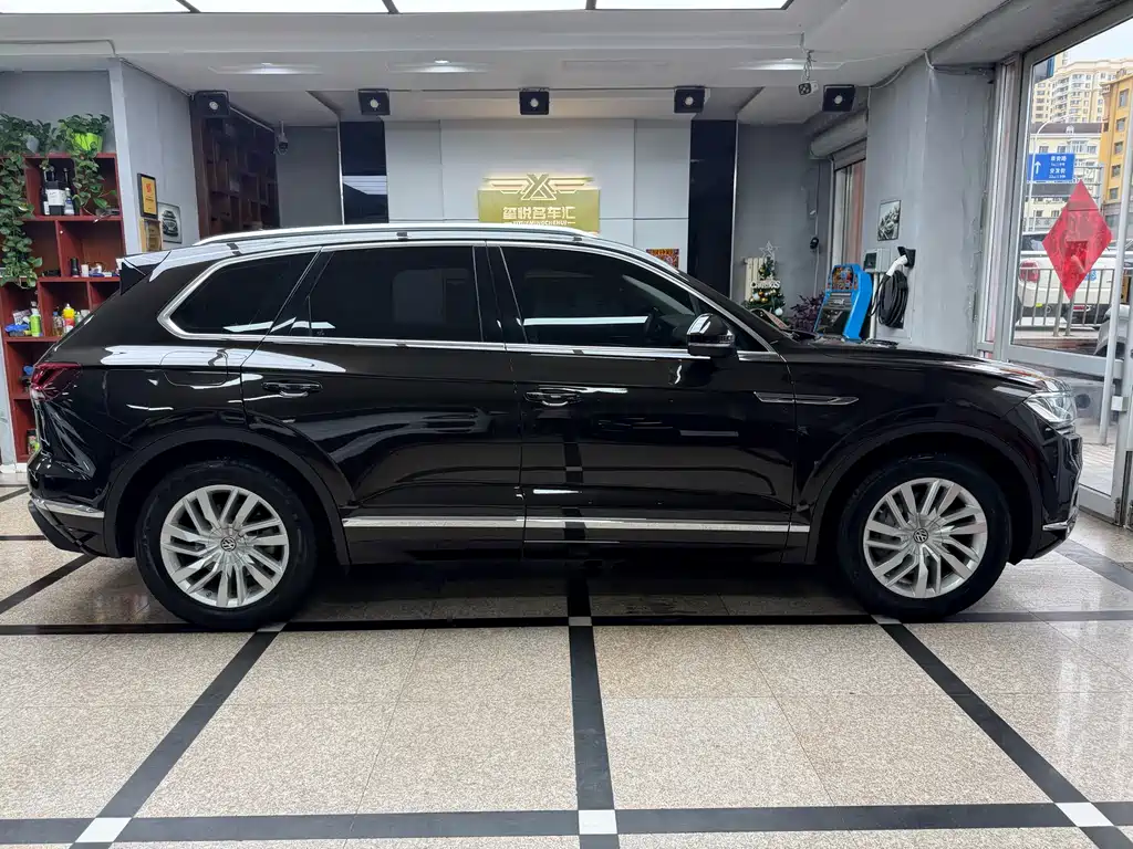 Volkswagen Touareg 2019 — фото 4