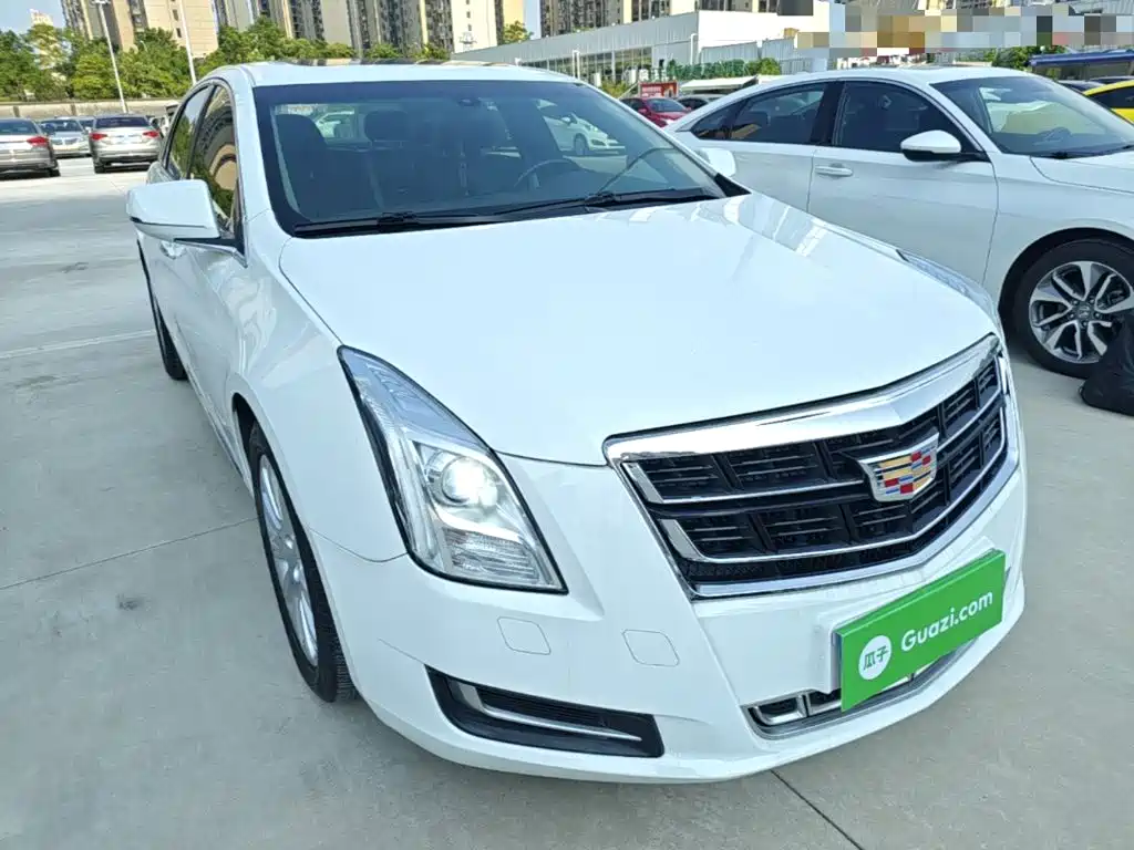 Cadillac XTS 2015 — фото 4