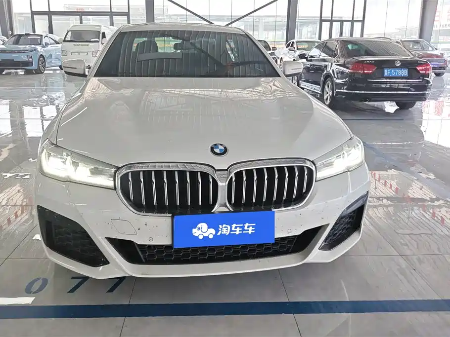 BMW 5 Series 2023