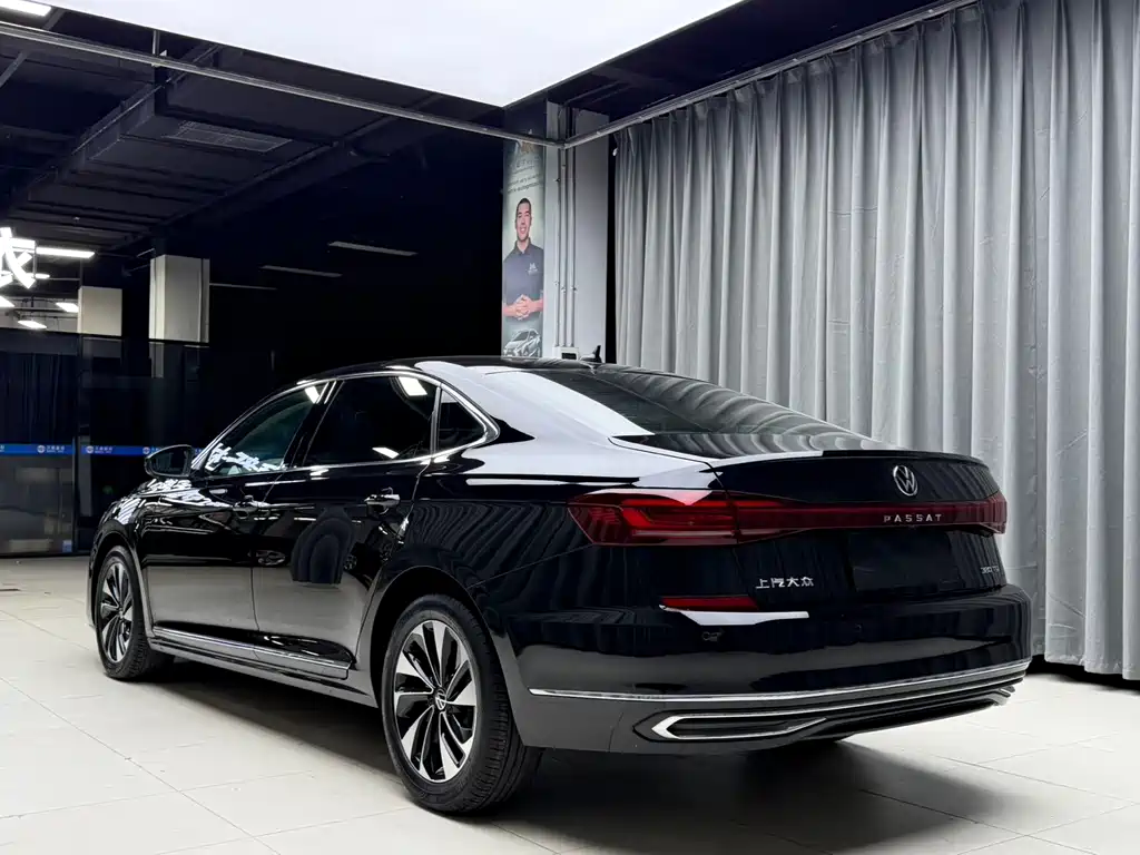 Volkswagen Passat 2022