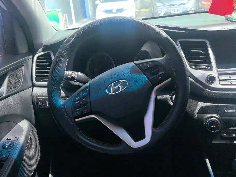 Hyundai Tucson 2018 — фото 15