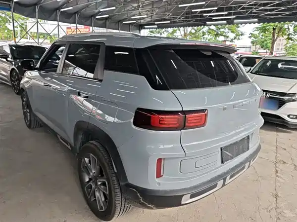 Geely ICON 2021