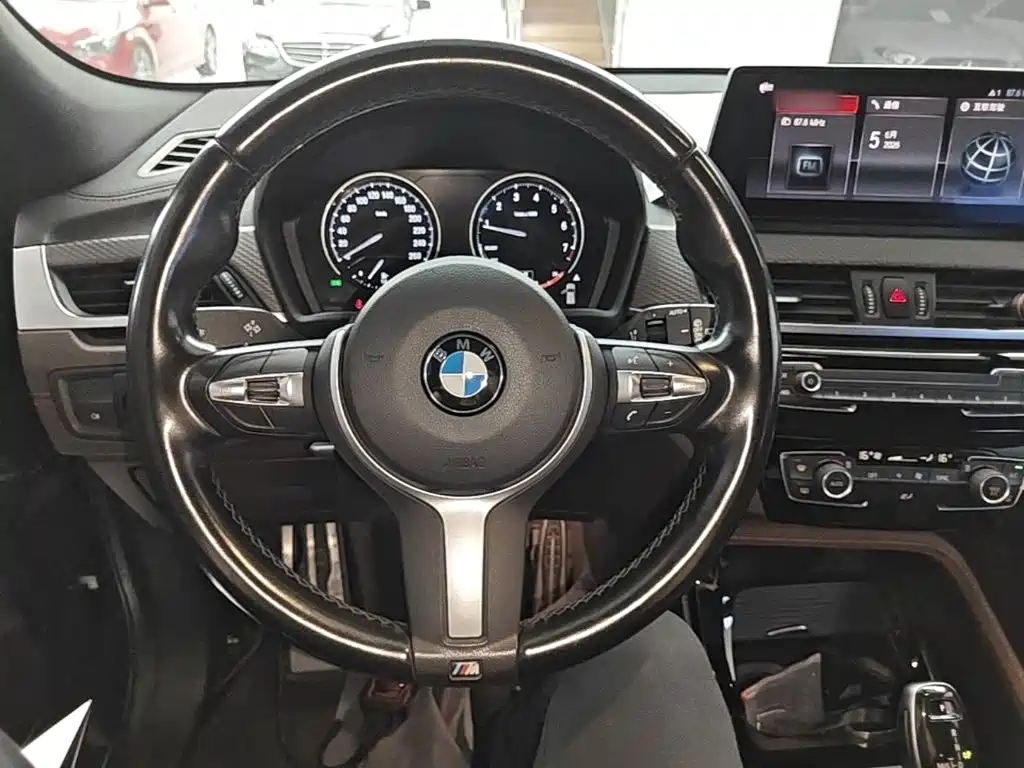 BMW X2 2021 — фото 11