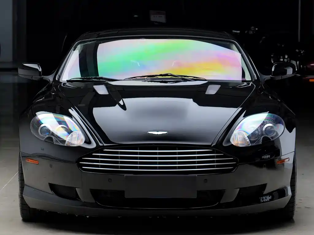 Aston Martin DB9 2009 — фото 2