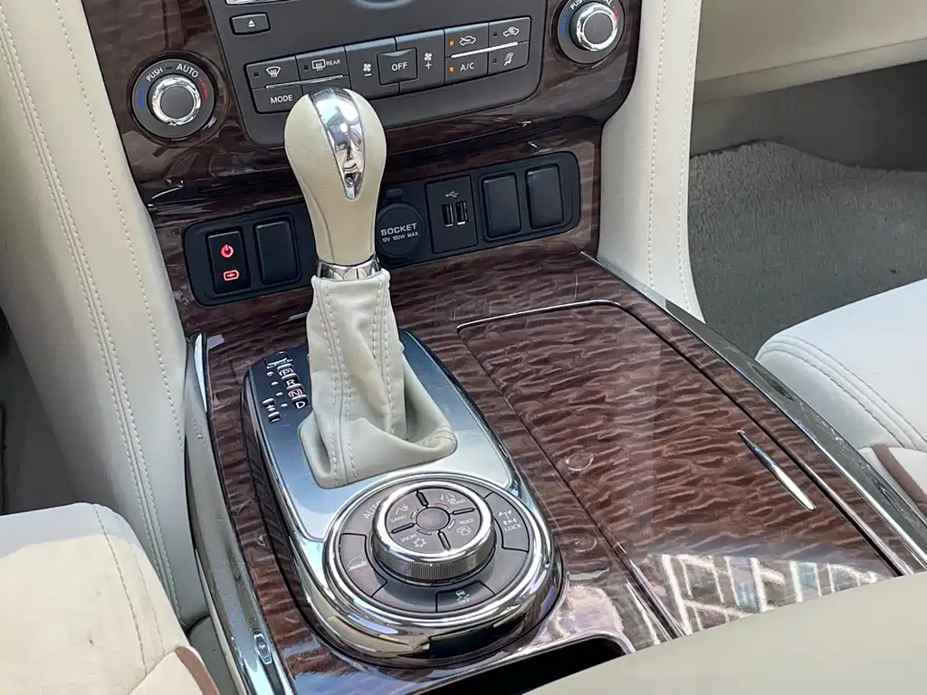 Nissan Patrol 2019 — фото 16
