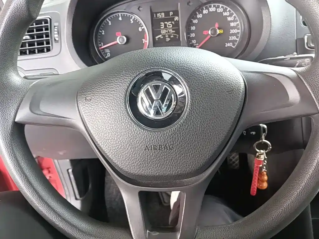 Volkswagen Polo 2018 — фото 11