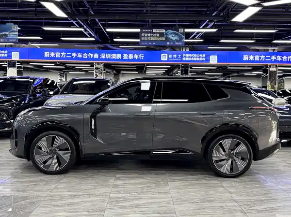 Lynk & Co 08 EM-P 2024