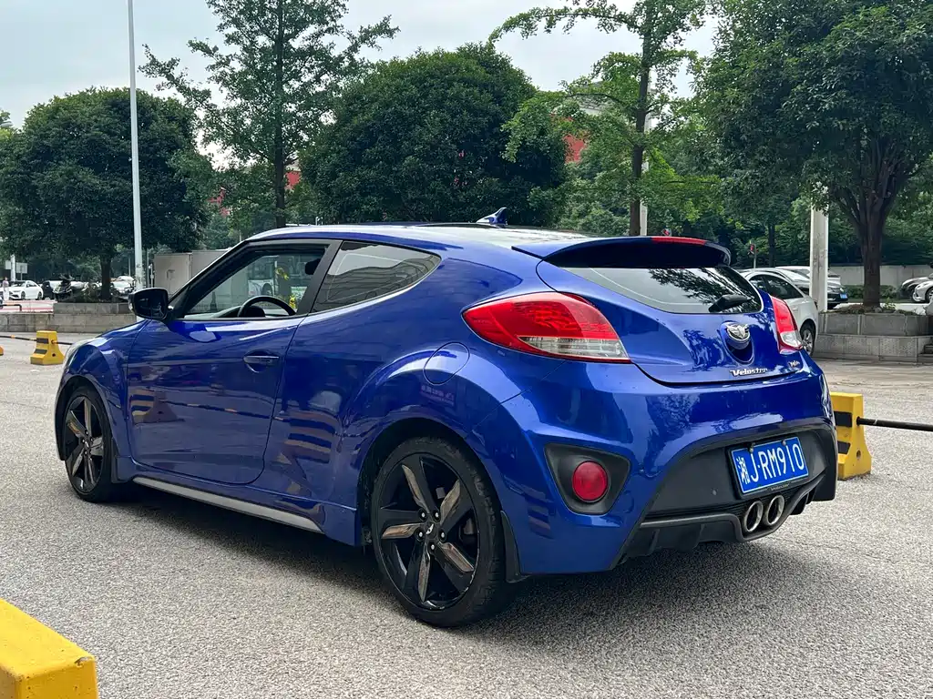 Hyundai Veloster 2014 — фото 25