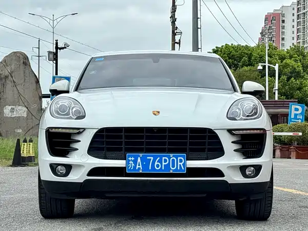 Porsche Macan 2016
