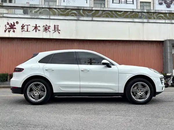 Porsche Macan 2016