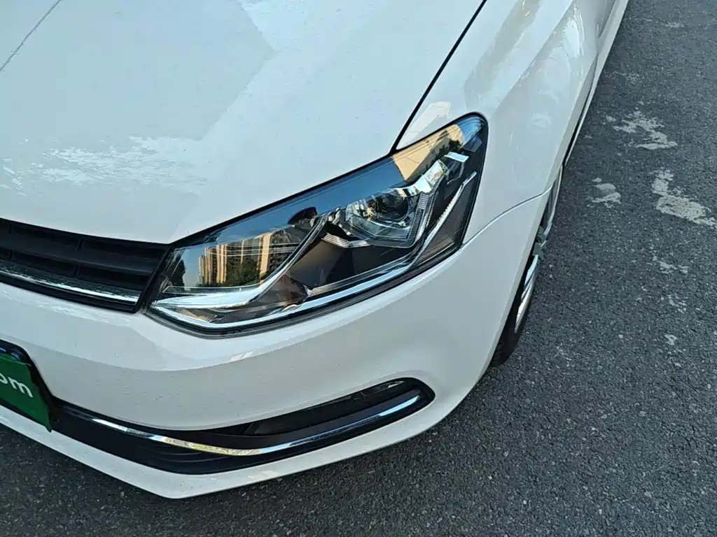 Volkswagen Polo 2017 — фото 24