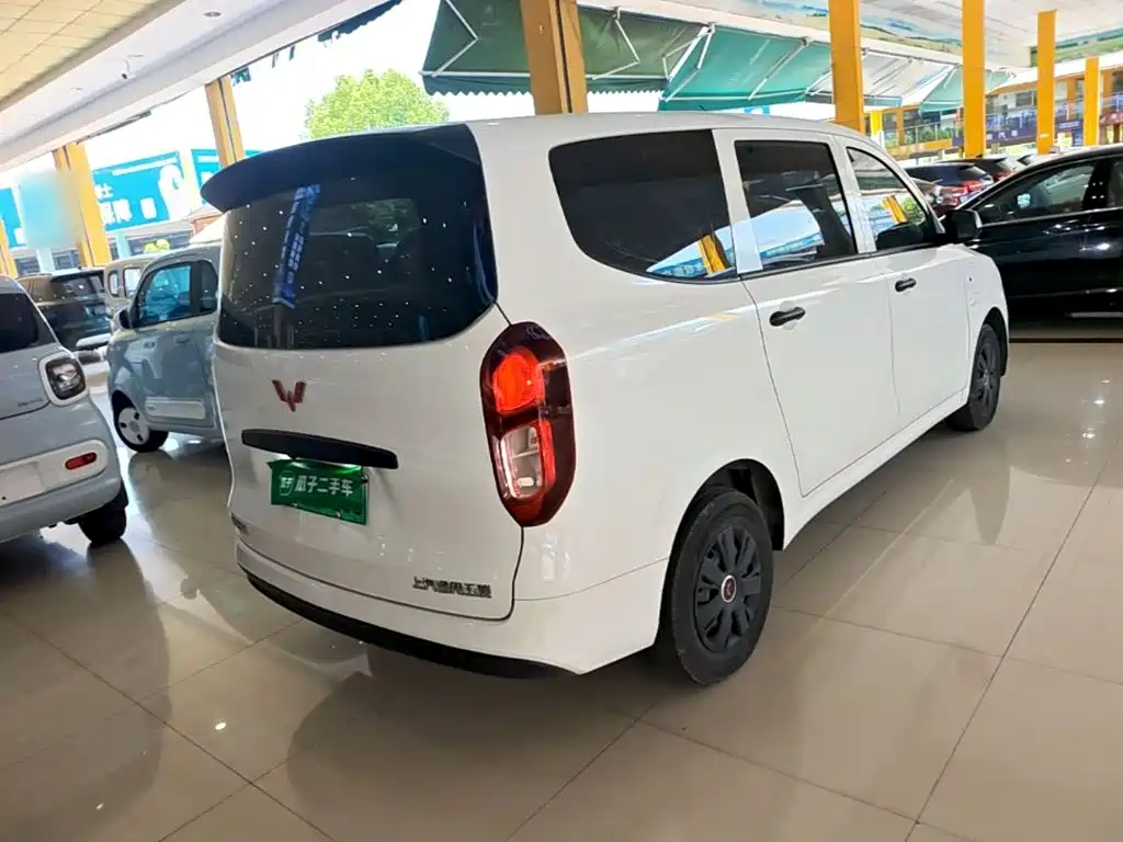 Wuling Hongguang New Energy 2025 — фото 7
