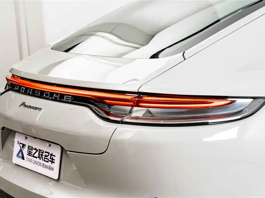 Porsche Panamera 2023 — фото 9