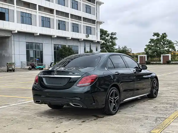 Mercedes-Benz C-Class 2021