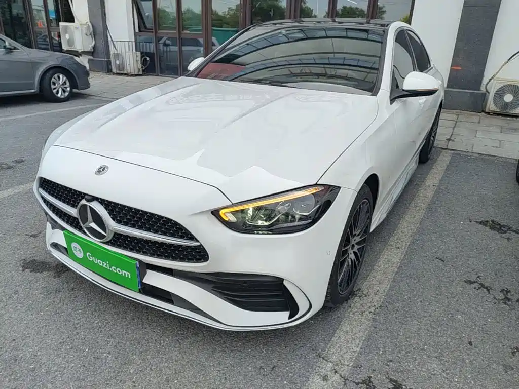 Mercedes-Benz C-Class 2023 — фото 2