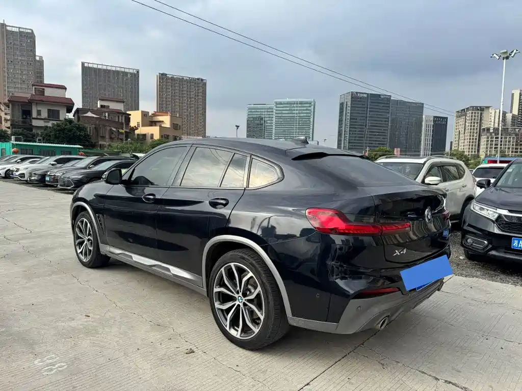 BMW X4 2020 — фото 9