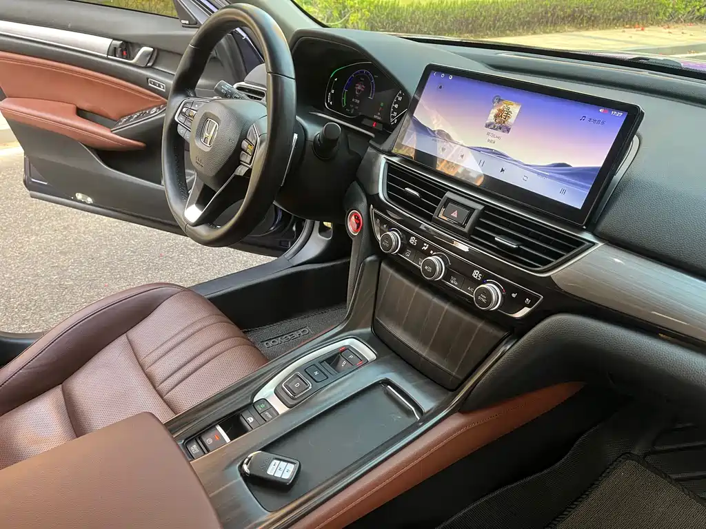 Honda Inspire 2021 — фото 12