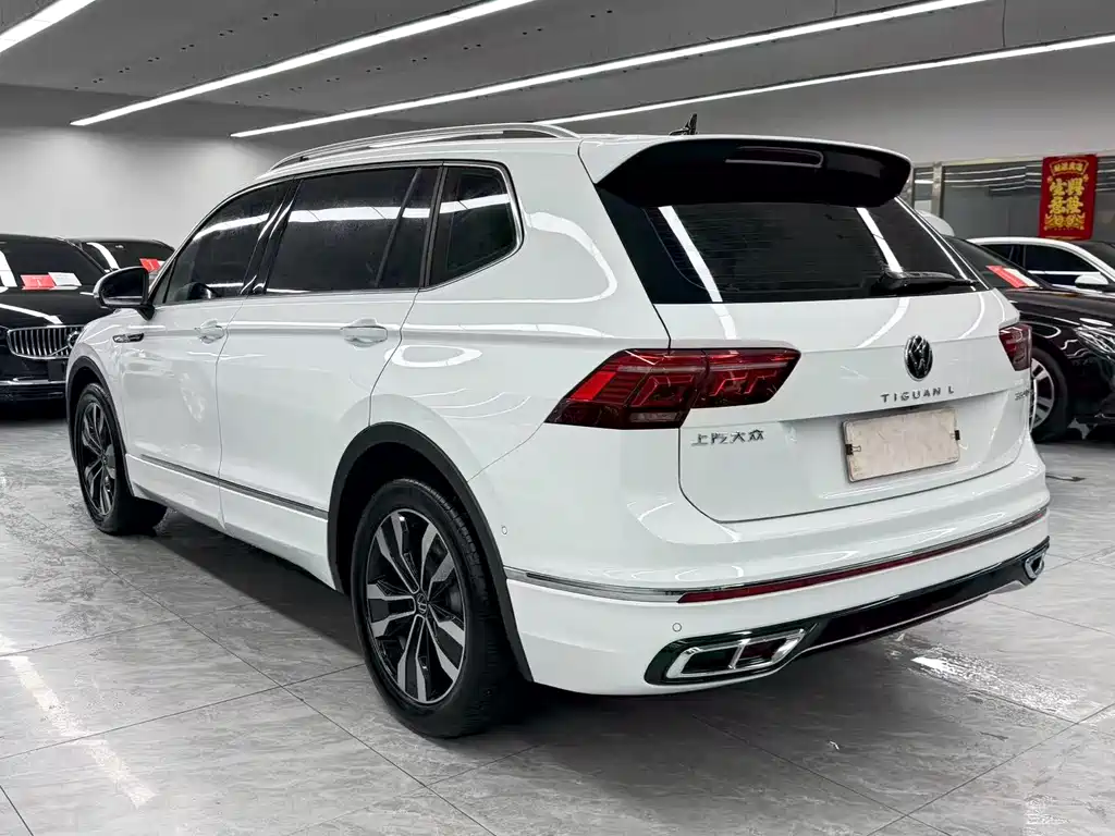 Volkswagen Tiguan L 2024 — фото 4