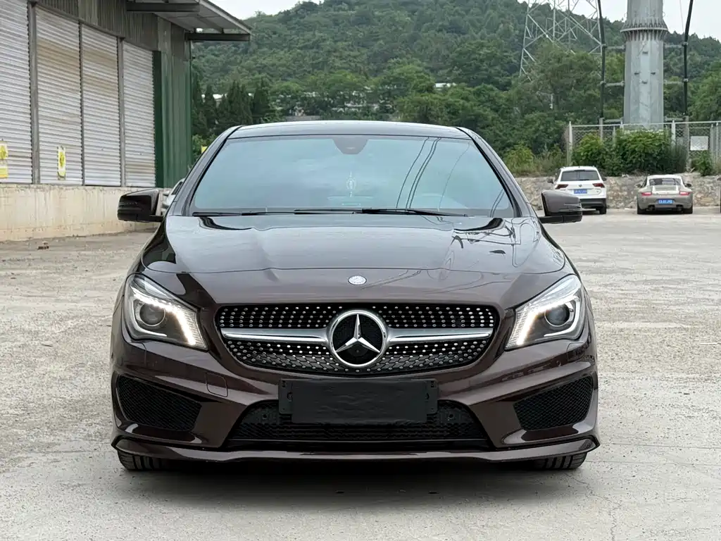 Mercedes-Benz CLA 2015