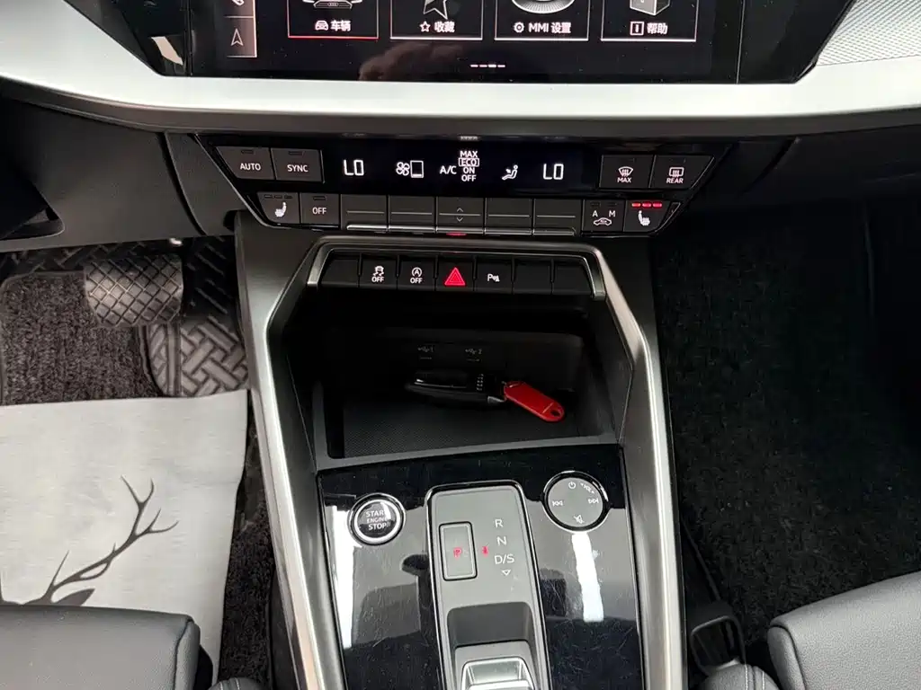 Audi A3 2023 — фото 14