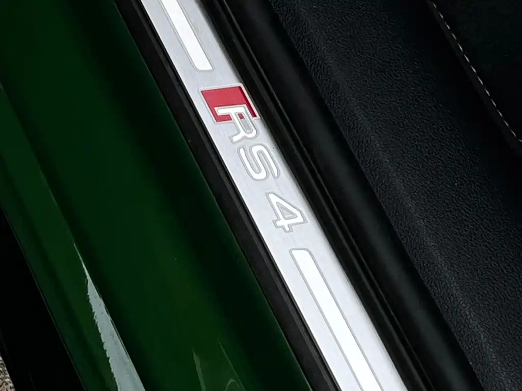 Audi RS 4 2020 — фото 15