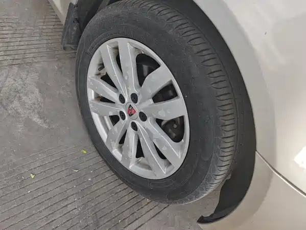 Roewe 350 2014