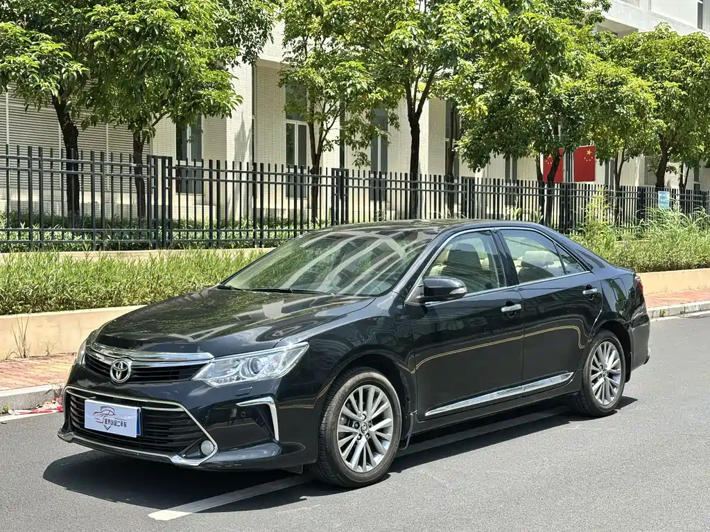 Toyota Camry 2016