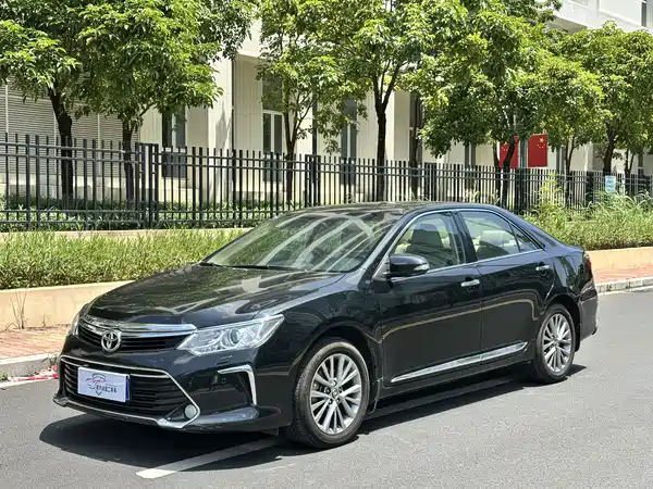 Toyota Camry 2016