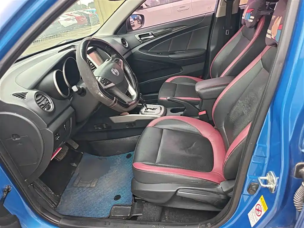 Changan Eado XT 2015 — фото 15