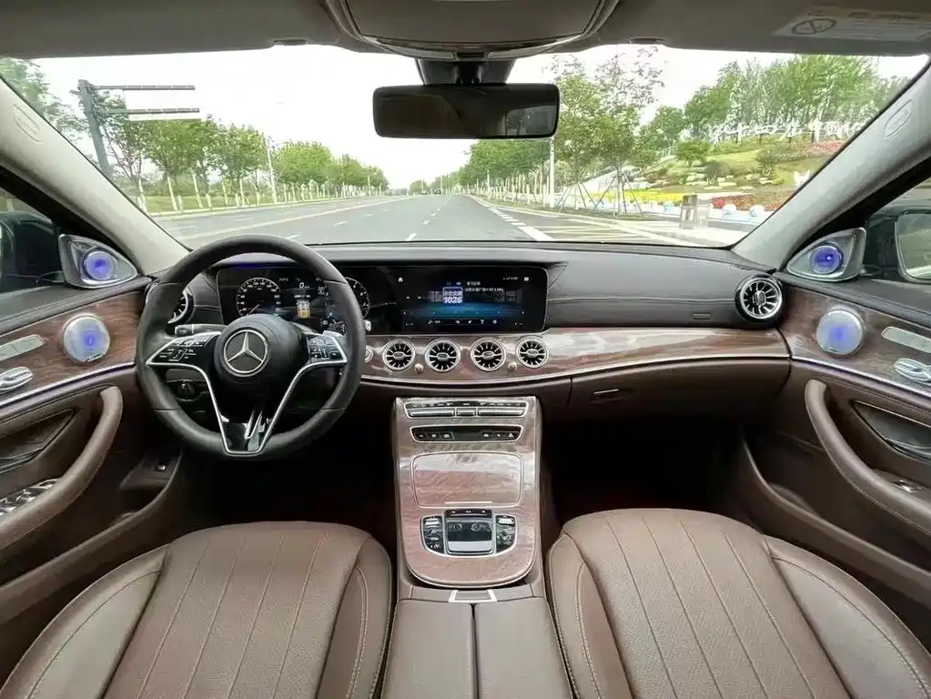 Mercedes-Benz E-Class 2023