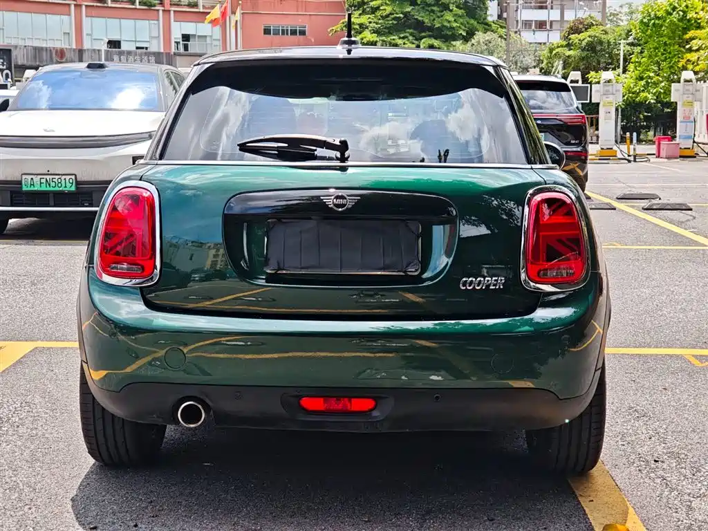 MINI MINI 2019