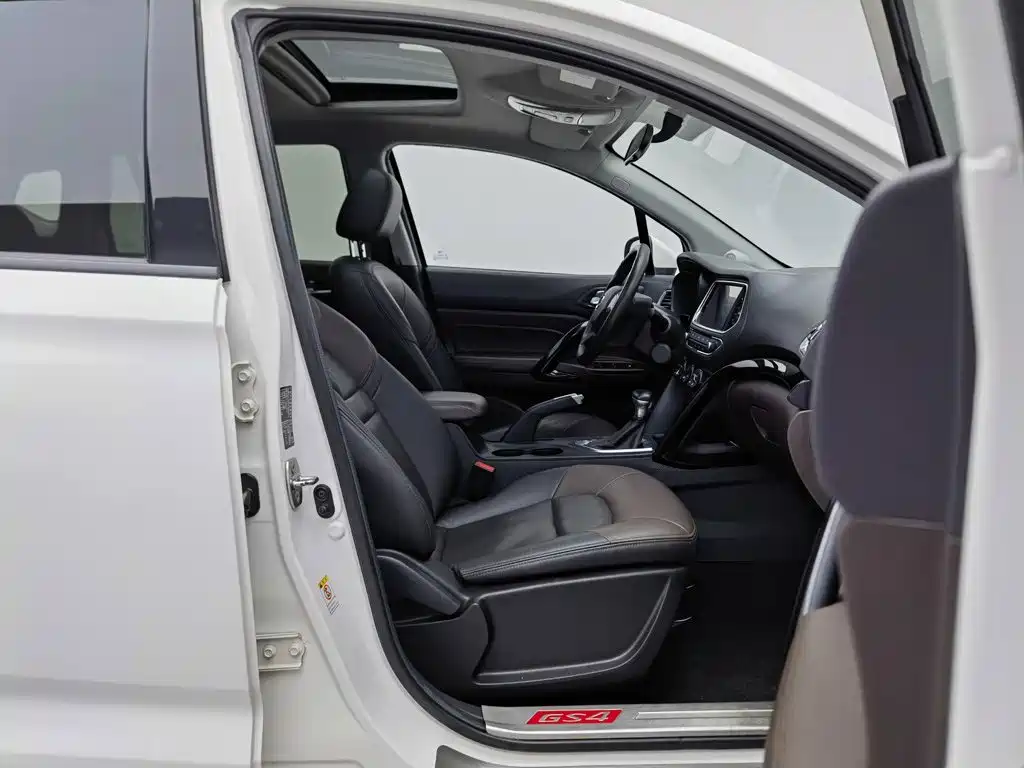 GAC Trumpchi GS4 2015 — фото 23