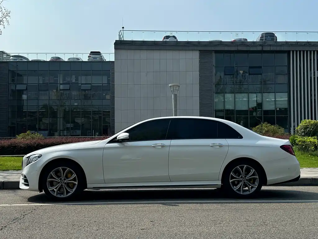 Mercedes-Benz E-Class 2020