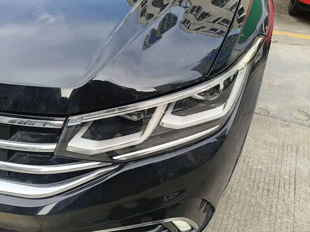 Volkswagen Tiguan L PHEV 2023 — фото 24