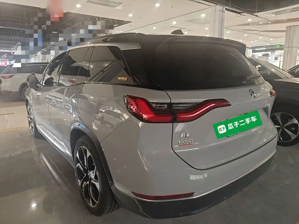 NIO ES8 2020