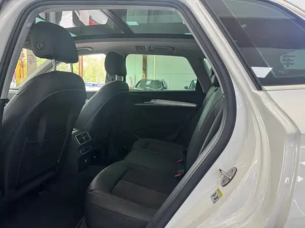 Audi Q5L 2020