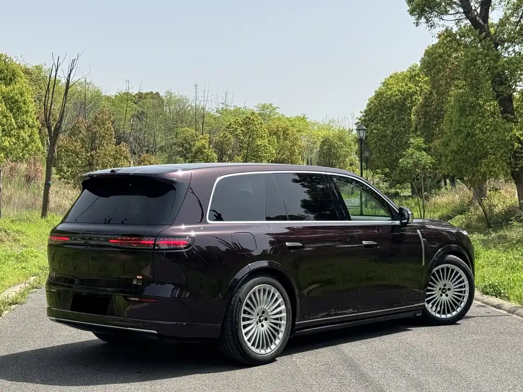 VOYAH Taishan 2026 — фото 7