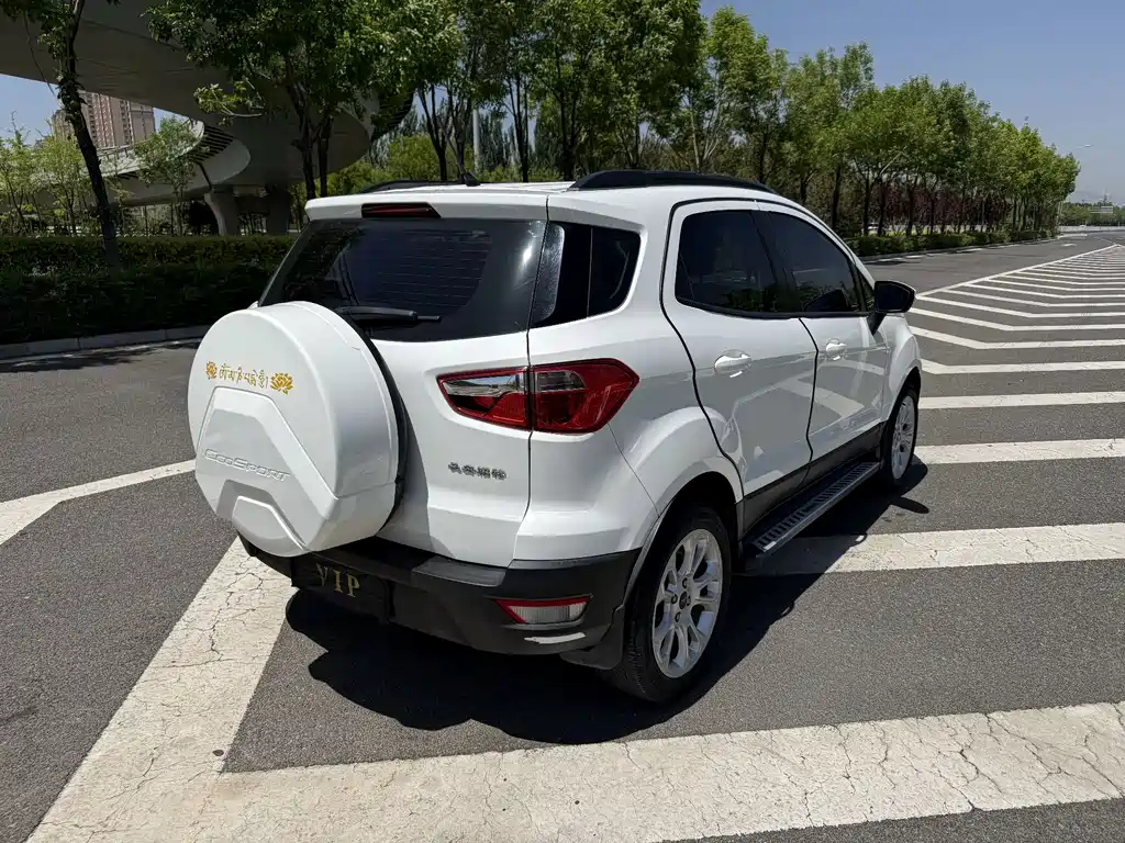 Ford Ecosport 2018 — фото 8