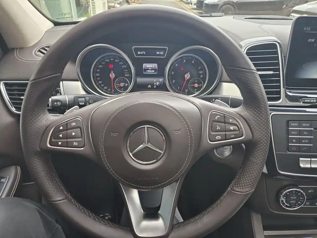 Mercedes-Benz GLS 2019 — фото 21
