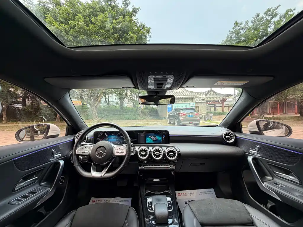Mercedes-Benz A-Class 2020 — фото 11