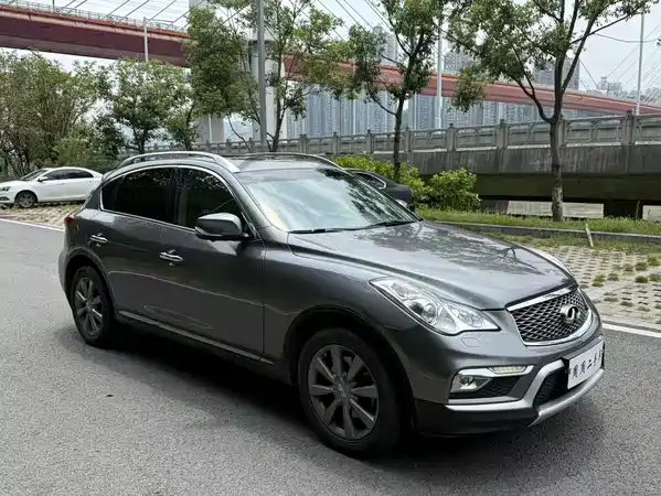 Infiniti QX50 2016