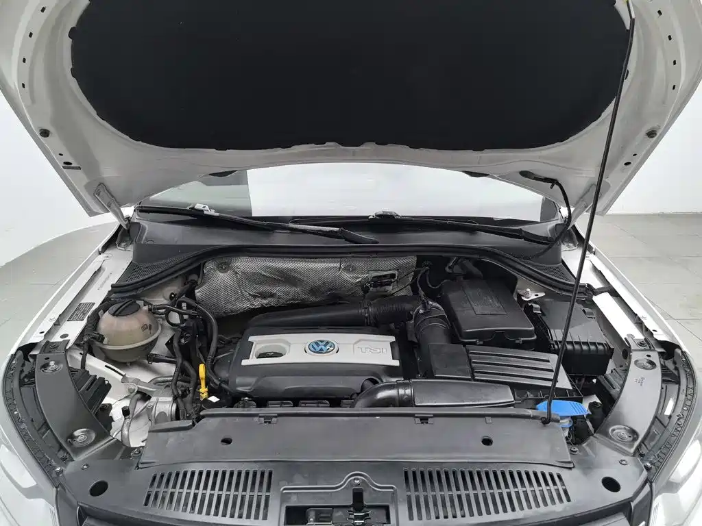 Volkswagen Tiguan 2015 — фото 6