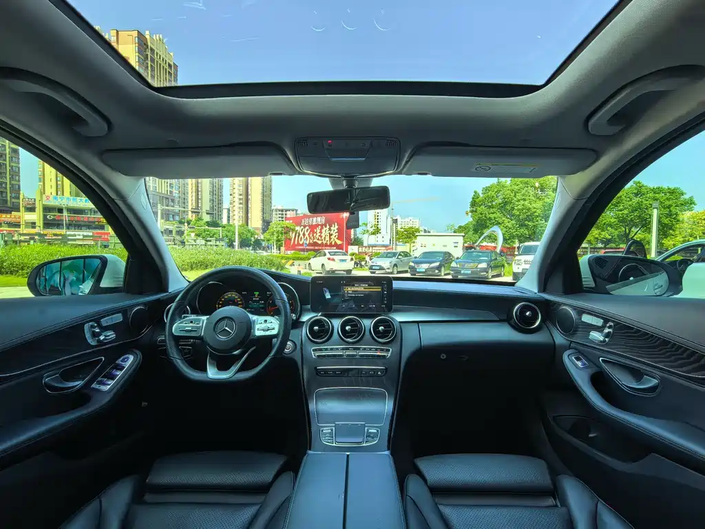 Mercedes-Benz C-Class 2020 — фото 15