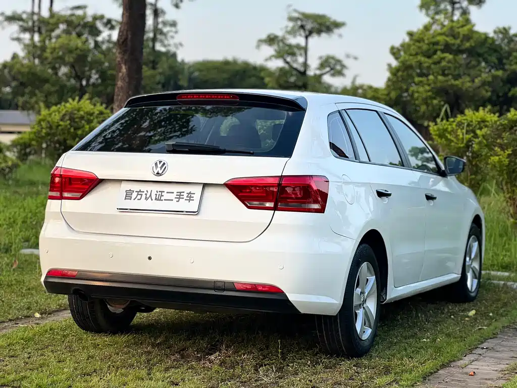 Volkswagen Gran Lavida 2015