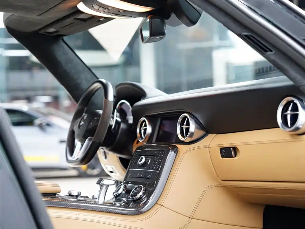 Mercedes-Benz SLS AMG 2013 — фото 39