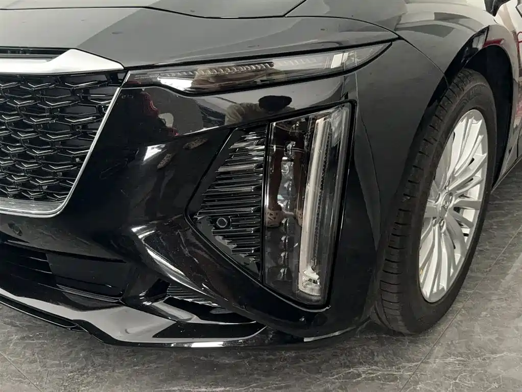 Cadillac CT6 2025 — фото 3