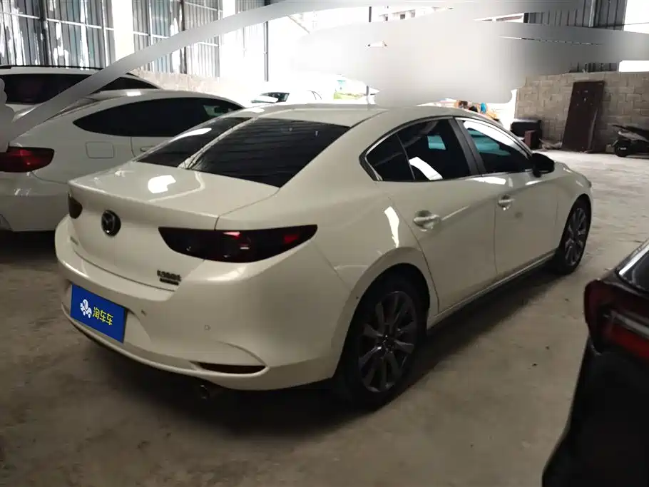 Mazda 3 Axela 2021