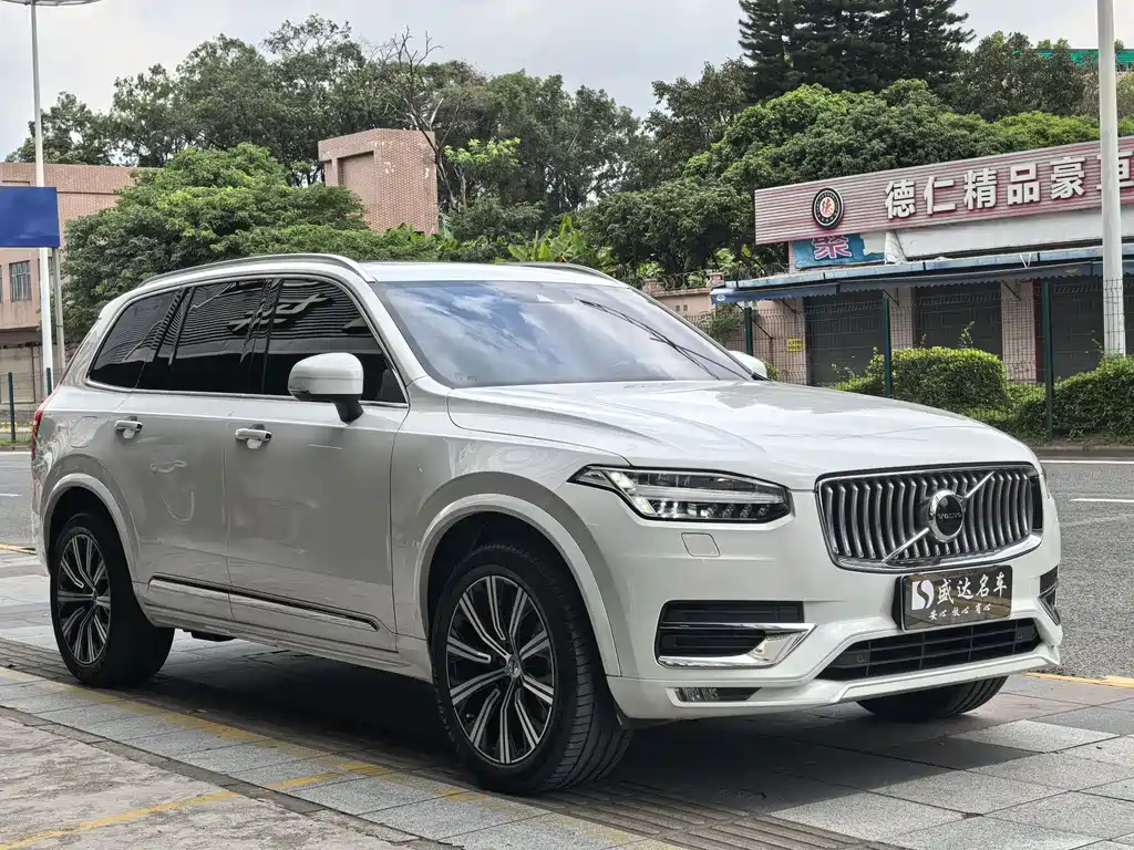 Volvo XC90 2021 — фото 3